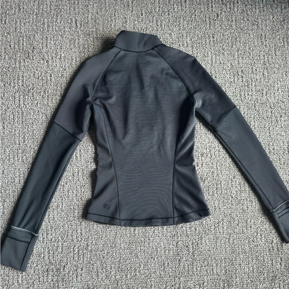 NWOT Lululemon Two-Tone Ribbed Running Half Zip Black / Gull Grey Womens Size 2 - Picture 6 of 10